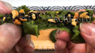 抹茶青团，味道清香，色泽翠绿，超香黑芝麻花生馅的做法步骤：18