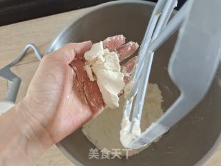 咸蛋黄肉松司康的做法步骤：3