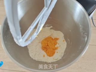 咸蛋黄肉松司康的做法步骤：5