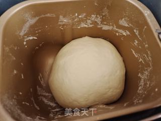 梅菜猪肉锅盔的做法步骤：1