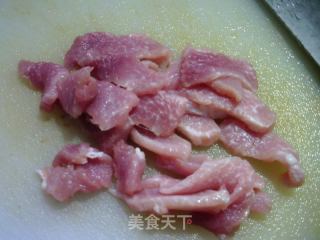 瘦肉青椒炒茭白的做法步骤：3