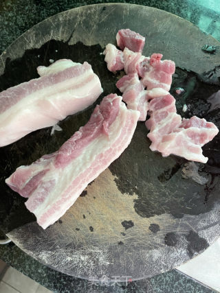 炒酱肉的做法步骤：1