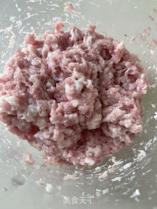 炒酱肉的做法步骤：2