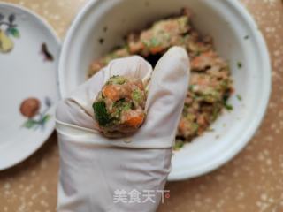 荸荠香菜肉丸的做法步骤：8