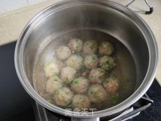 荸荠香菜肉丸的做法步骤：10
