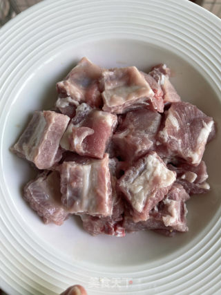 排骨板栗焖饭的做法步骤：2
