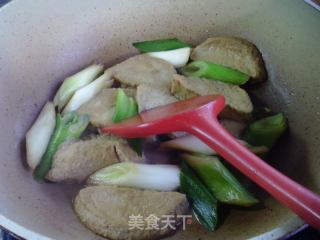 大葱烧鲜素鸡的做法步骤：11
