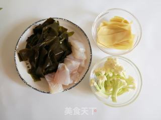 海鲜什锦菜的做法步骤：2