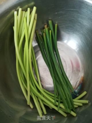 肉沫炒蒜苔的做法步骤：1