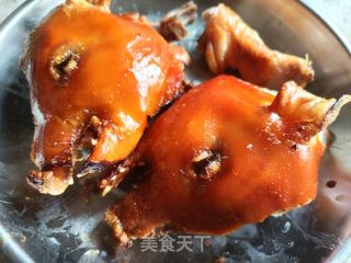 烧猪头花生瑶柱菜心粥的做法步骤：1