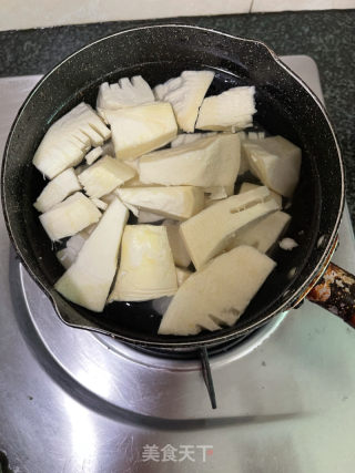春笋焖排骨的做法步骤：4