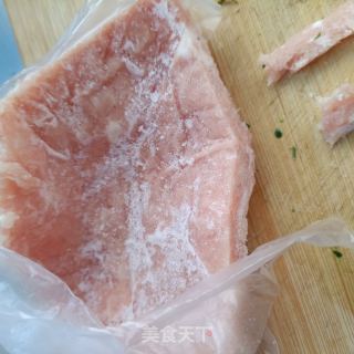 鸡蛋精肉炒薤白的做法步骤：3