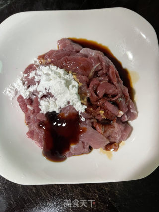 水煮酸菜豆腐肉片的做法步骤：2