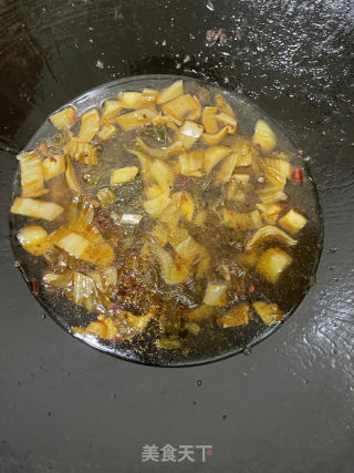 水煮酸菜豆腐肉片的做法步骤：9