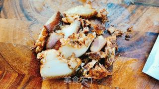 蒜薹炒肉里的小秘密的做法步骤：5