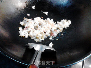 笋干酱肉白玉米面包子的做法步骤：4