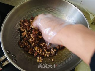 萝卜水饺的做法步骤：1