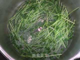 凉拌豌豆苗的做法步骤：3