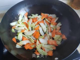 胡萝卜菜心炒豆干的做法步骤：4