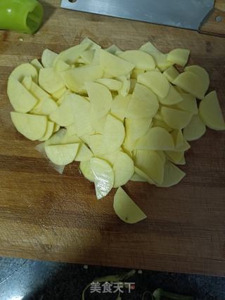 尖椒炒土豆片的做法步骤：4