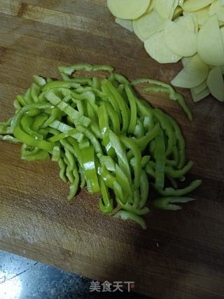 尖椒炒土豆片的做法步骤：5