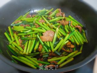 蒜薹炒肉的做法步骤：5