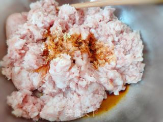 番茄丸子汤的做法步骤：2