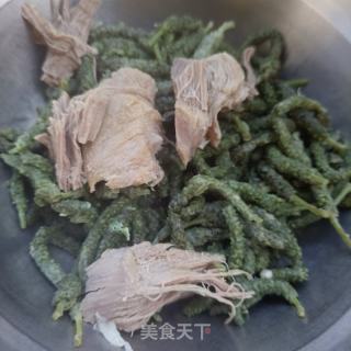 羊肉拌构树穗的做法步骤：12
