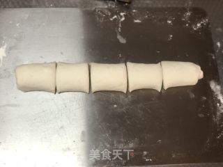 五香芝麻烧饼的做法步骤：6
