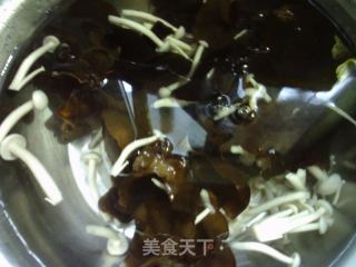 菌菇拌小素鸡的做法步骤：4