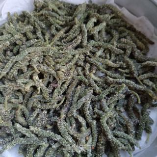 虾仁炒构树穗的做法步骤：7