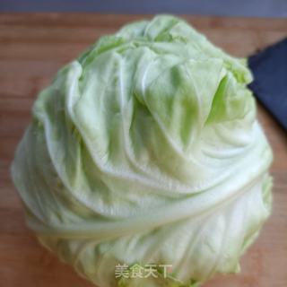 家常炒包菜的做法步骤：1