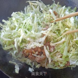 家常炒包菜的做法步骤：8