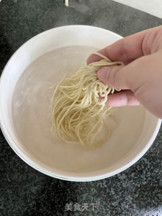 番茄牛肉粒汤面的做法步骤：8