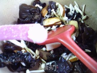菌菇炒香干的做法步骤：6
