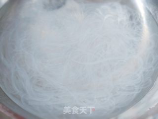凉拌菠菜粉丝的做法步骤：4