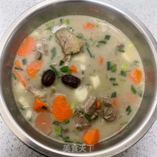 山药羊肉汤的做法步骤：7