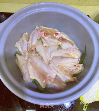 葱香鸡翅的做法步骤：3