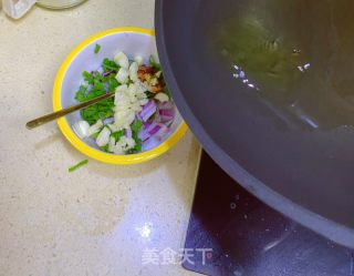 葱香鸡翅的做法步骤：5