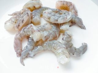 翡翠虾仁的做法步骤：2