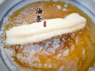 油条的做法步骤：8