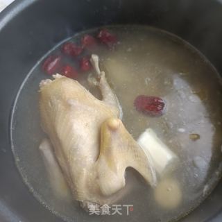 补中益气鸽子汤的做法步骤：7