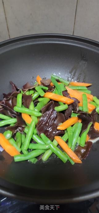 三色小炒的做法步骤：6
