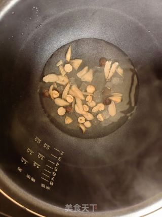 金耳羹的做法步骤：5