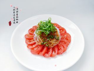 凉拌番茄粉丝的做法步骤：1
