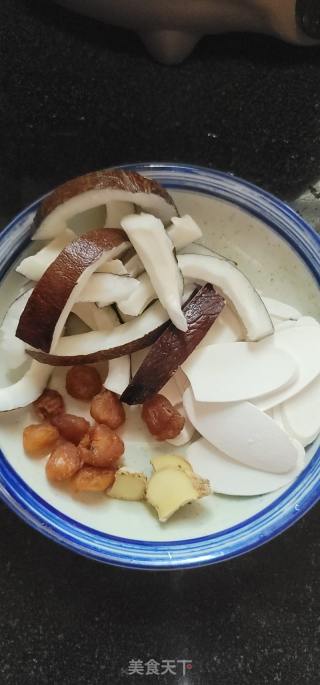 海椰皇花胶鸡汤的做法步骤：5