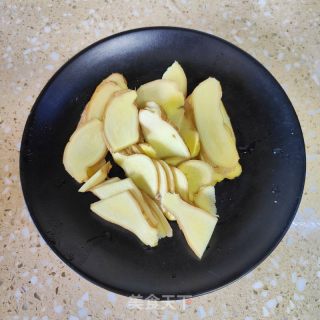 艾草焖鸡的做法步骤：4