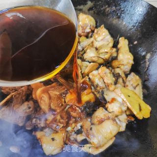 艾草焖鸡的做法步骤：13