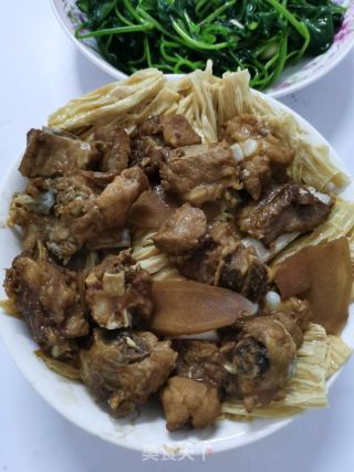 排骨蒸腐竹的做法