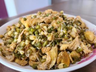 绿豆芽炒鸡蛋的做法步骤：5